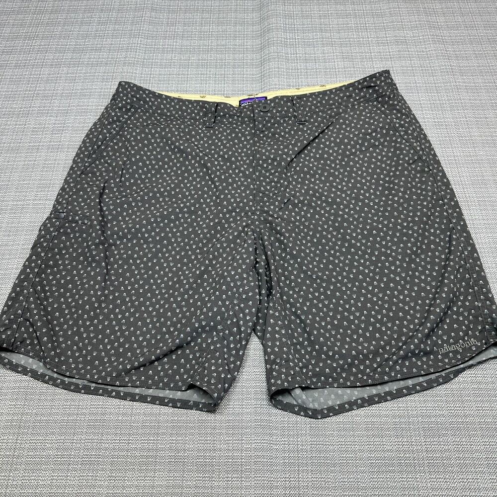 Patagonia Wavefarer Walk Shorts size 40 Grey Geometric Print Chino Outdoors‎